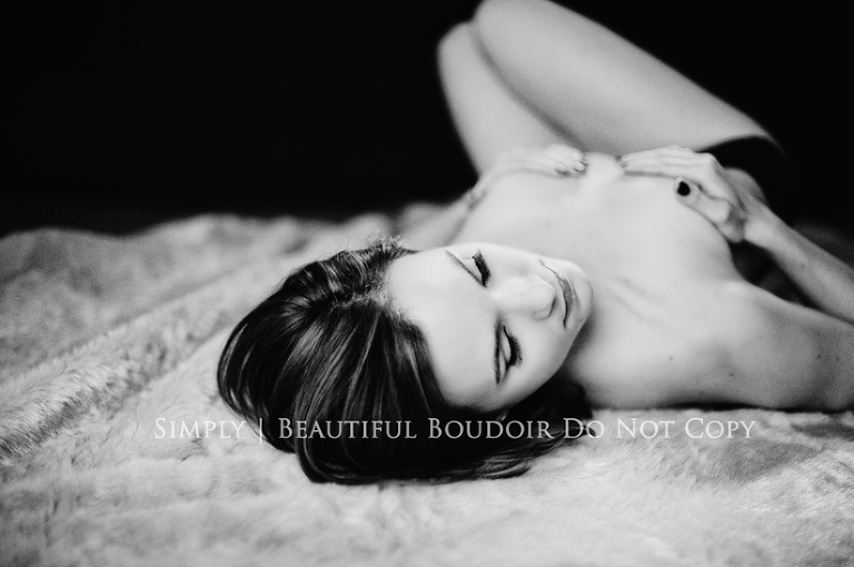 https://simplybeautifulboudoir.com/wp-content/uploads/2009/04/s_0611-1(pp_w768_h510).jpg